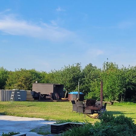 Apartamentai Su Dziakuzi Klaipeda Ngoại thất bức ảnh